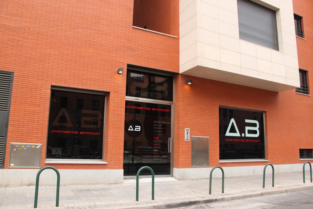 Hostal Boutique Suites Betancourt - Madrid — Photos 2
